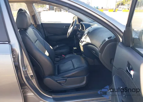 2011 Hyundai Elantra Touring Se z USA, uszkodzony, nr VIN KMHDC8AE3BU125261